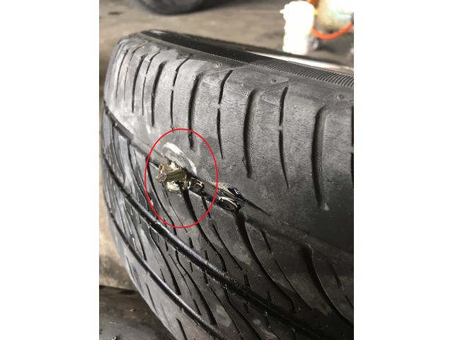 岡崎市　スズキ・エブリィワゴン　パンク！