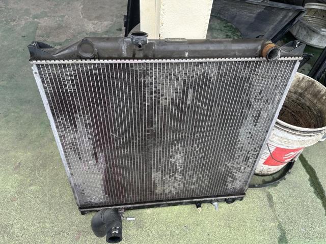 千葉県八千代市 トヨタ ランドクルーザープラド VZJ95W 水漏れ修理 ラジエータ交換