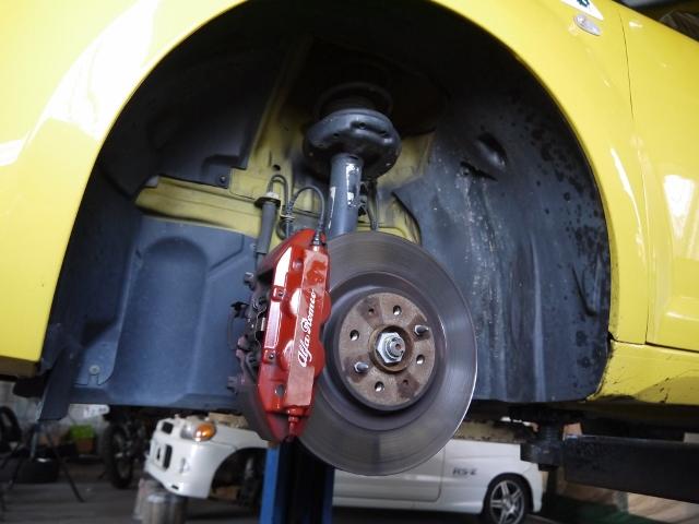 愛車のカスタム・パーツ取付けも大歓迎♪お気軽にお問い合わせ下さい！