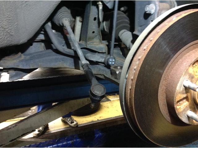 奈良市 N様 マツダ MPV タイロッドエンドブーツ交換