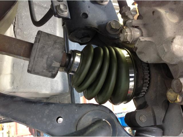 生駒郡 O様 ラパン ドライブシャフトブーツ交換