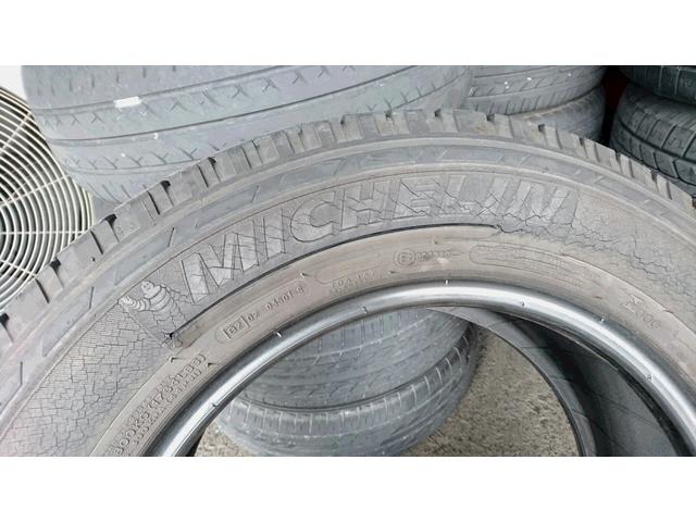 タイヤの損傷事例