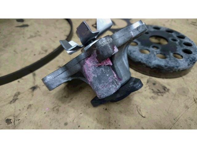 ２０プリウス　冷却水漏れ・ウォーターポンプ交換の巻