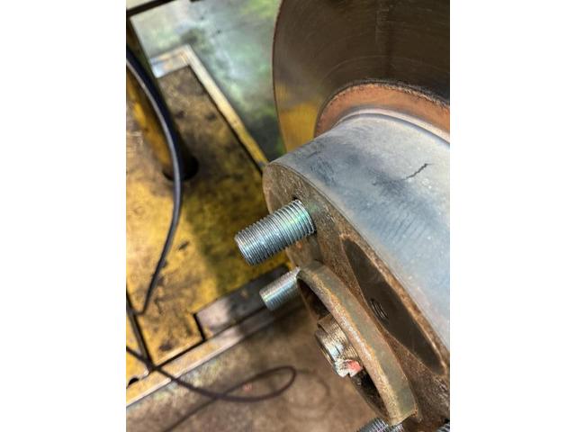 スバル　ステラ　サスペンション・足回り修理・整備 ホイールボルト・ナット交換　奈良市　大和郡山市　生駒市　生駒郡　磯城郡　木津川市