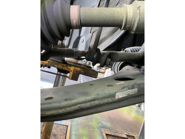 マツダ　ビアンテ　車検 フロントスタビライザーリンク交換　奈良市　大和郡山市　木津川市　磯城郡　生駒郡　生駒市