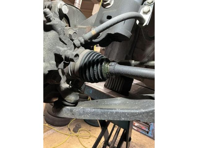 ダイハツ　タントエグゼ　サスペンション・足回りパーツ取付 フロントドライブシャフトブーツ・アウター簡易タイプ交換　奈良市　大和郡山市　生駒郡　生駒市　磯城郡　木津川市