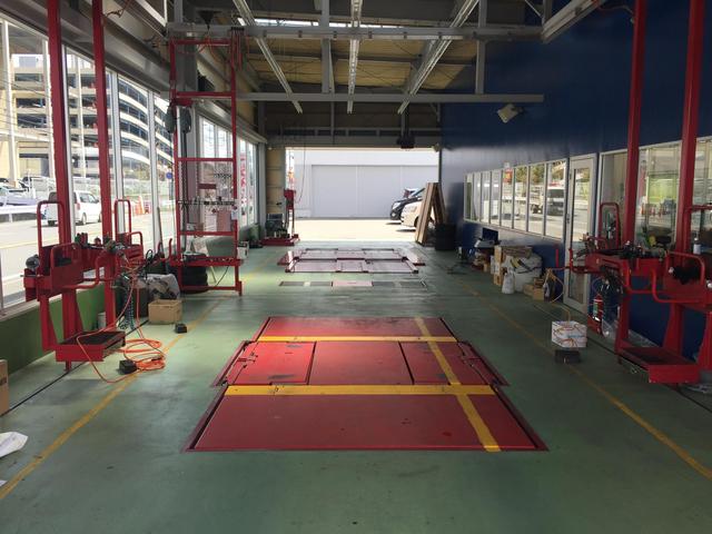 こちらが検査ラインで精密機器を使いデータを取り込みます