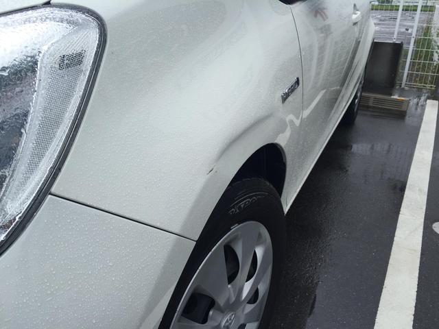 トヨタ アクア 板金見積り