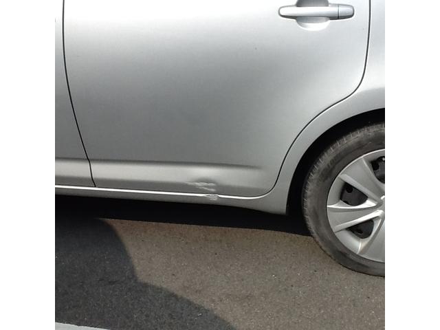 トヨタ ラクティス 板金見積り