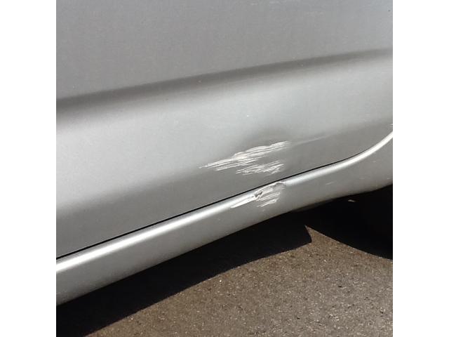 トヨタ ラクティス 板金見積り