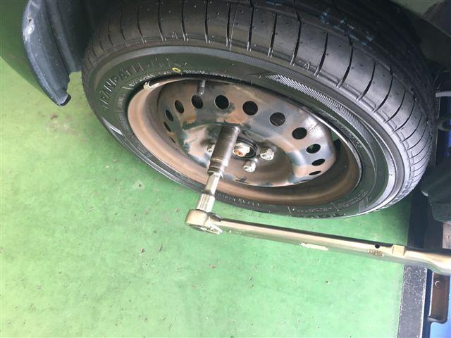 ダイハツ タント タイヤ交換 フロント2本