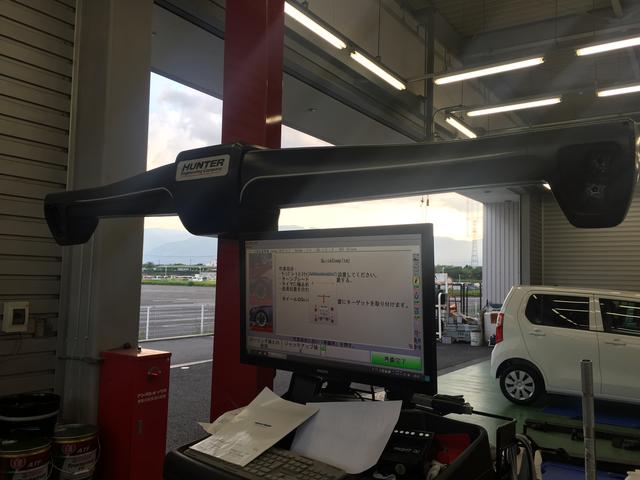 ホンダ フィット ホイールアライメント測定・調整