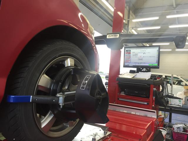 ホンダ フィット ホイールアライメント測定・調整