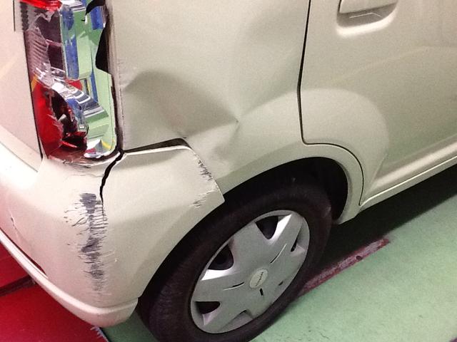 トヨタ パッソ 板金見積り