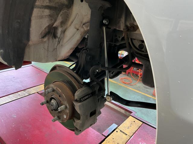 ホンダ　ライフ　サスペンション・足回り修理・整備  奈良県　橿原市　大和高田市　香芝市　桜井市　天理市　御所市　磯城郡