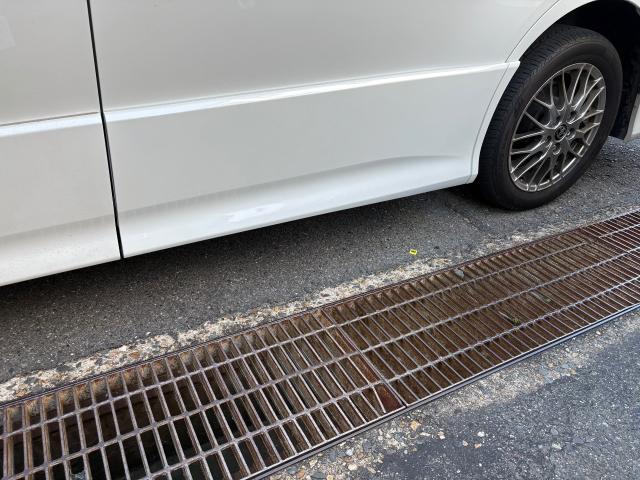 トヨタ ヴォクシー 板金・外装補修 キズ 修理 車検
大東市 門真市 東大阪市