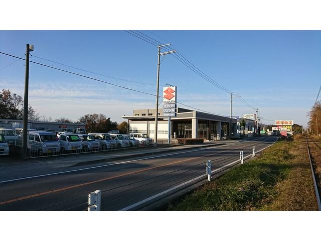 県道１３号線沿いです