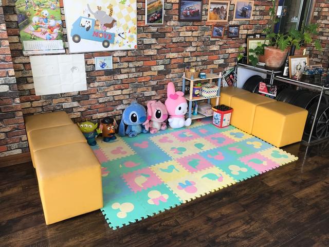 蓮田市の、くるま屋てつじです！車検・整備・販売・カスタム（保安基準内）・パーツ取付等、お任せ下さい！