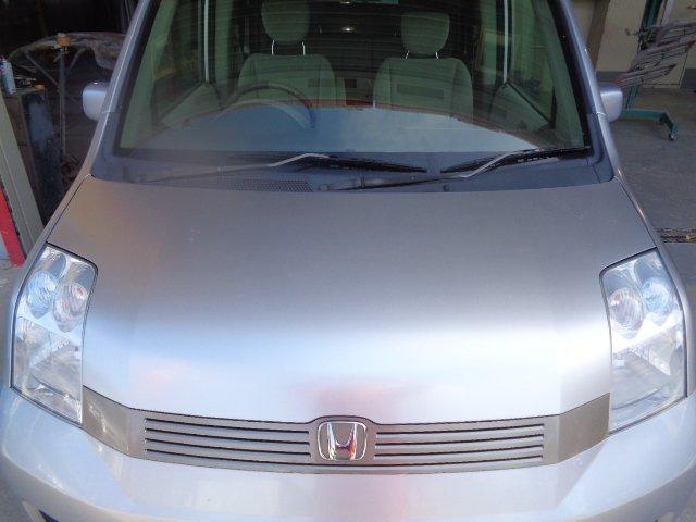 ホンダ　モビリオ　意外と知らない？　光量不足で車検に通らない。解消方法はこちら！　
施工した後のヘッドライト見比べてみて！　ヘッドライトコーティング　郡山市