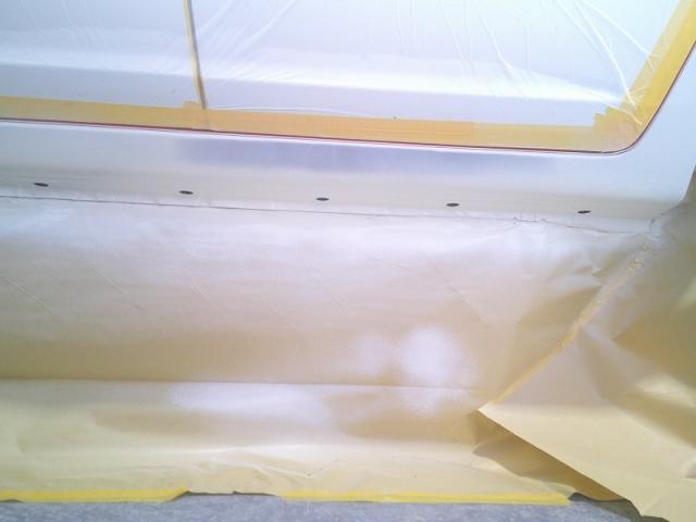 トヨタ　プロボックス　縁石接触　サイドシル（車体した）キズ・へこみ直し　郡山市