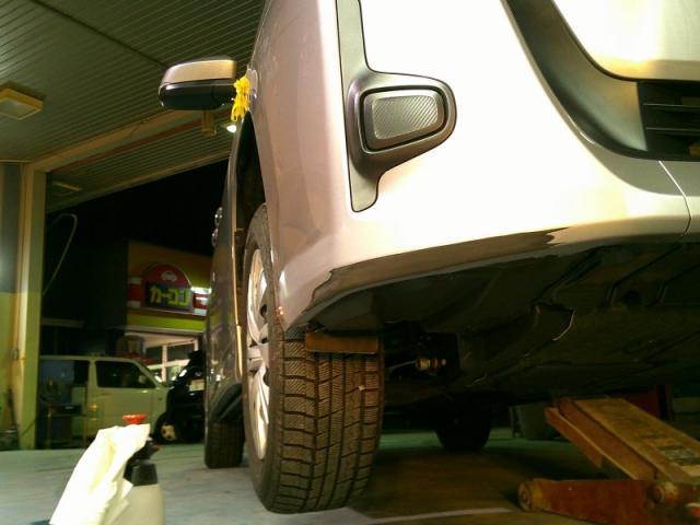 トヨタ　ノア　最短1日仕上げ！　バンパーキズ・へこみ直し　郡山市板金塗装専門店