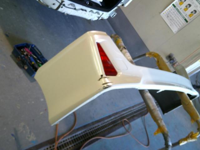 トヨタ　ヴォクシー　バンパー穴あき　他社バンパー交換キズ・へこみ直し　郡山市　カーコン工法