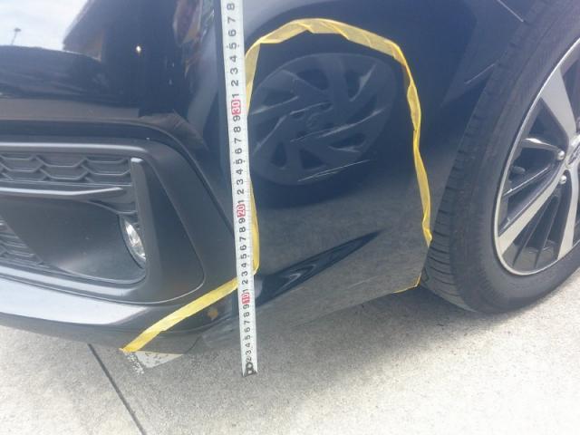 スバル　インプレッサ　バンパーキズ・へこみ直し　半日修理郡山市