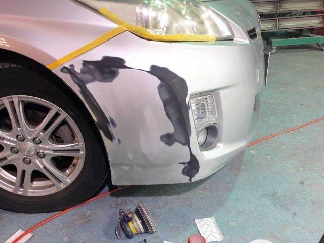 トヨタ　プリウス　バンパー修理1日！　バンパーキズ・へこみ直し　郡山市カーコン工法