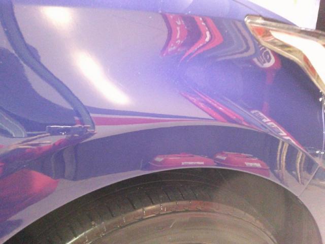 トヨタ　ヤリス　前タイヤ上（フェンダー）キズ・へこみ直し　郡山市板金塗装