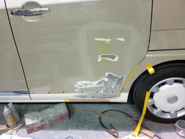 ダイハツ　ムーヴキャンバス　ツートンカラー　スライドドア他キズ・へこみ直し　郡山市