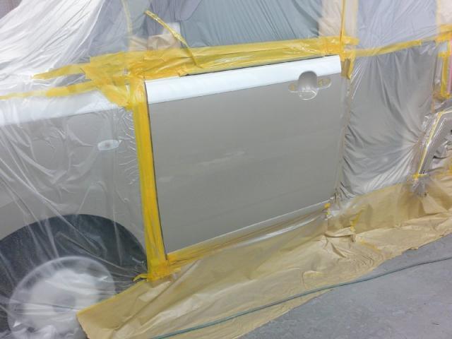 ダイハツ　ムーヴキャンバス　ツートンカラー　スライドドア他キズ・へこみ直し　郡山市