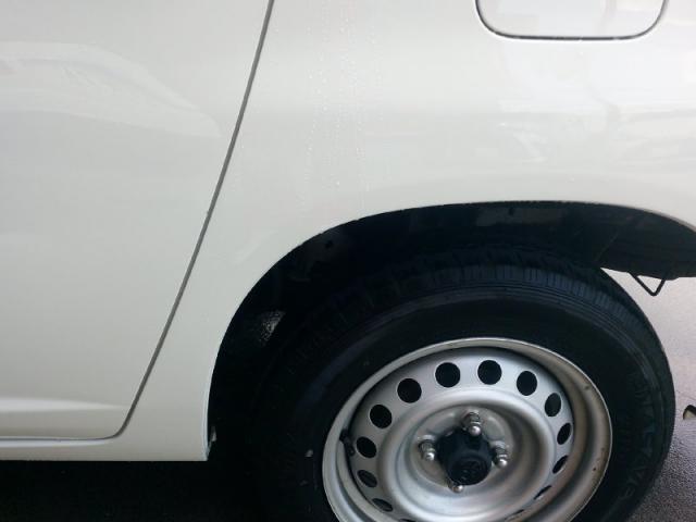 トヨタ　プロボックス　リヤドアとその横（クオーター）　キズ・へこみ直し　郡山市カーコン工法