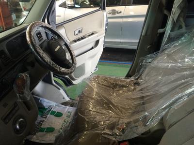 ご入庫頂いたお車とお客様におもてなしを