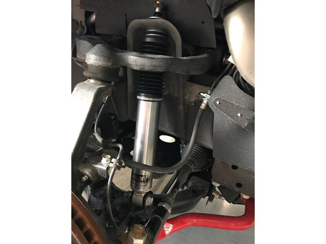 NV350 キャラバン オーリンズ ショック 持込交換【徳島県 NV350 キャラバン オーリンズ ショック 持込交換【徳島県