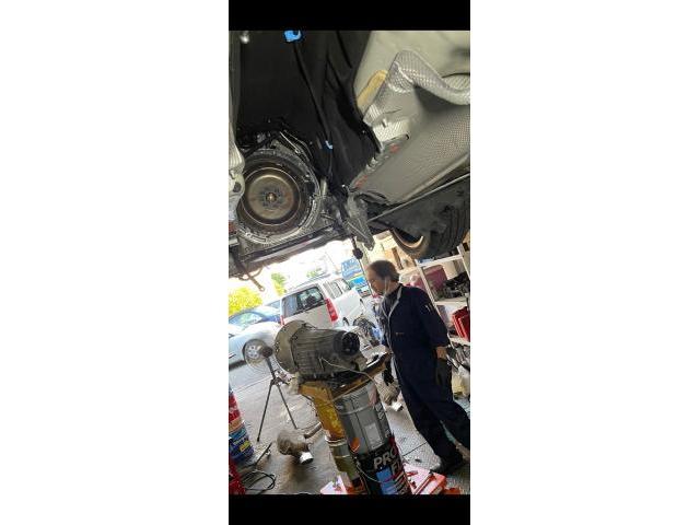 メルセデスベンツ C180 W204 エンジン始動時の異音修理 【徳島でベンツの修理はハルカーステーションにお任せ！】