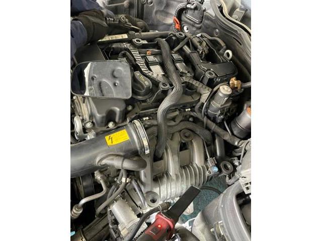 メルセデスベンツ C180 W204 エンジン始動時の異音修理 【徳島でベンツの修理はハルカーステーションにお任せ！】