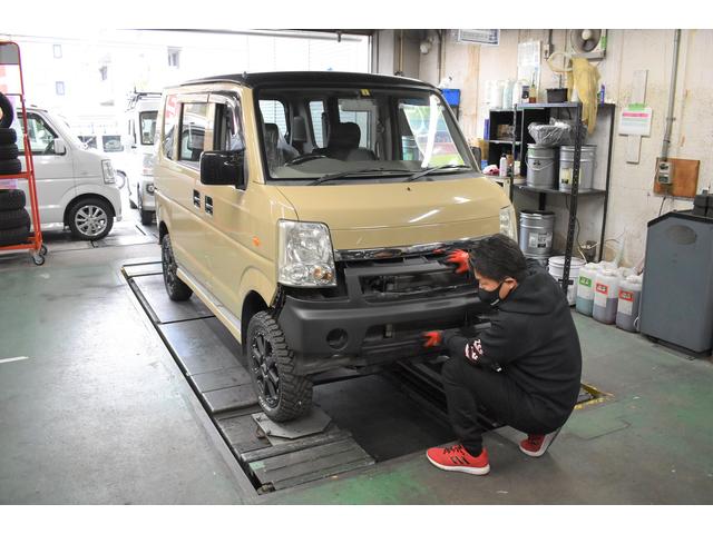 一般整備から、カスタムまで作業可能です。
