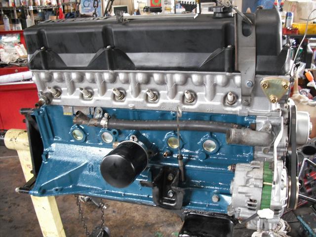 Ｌ６　エンジンＯＨ中