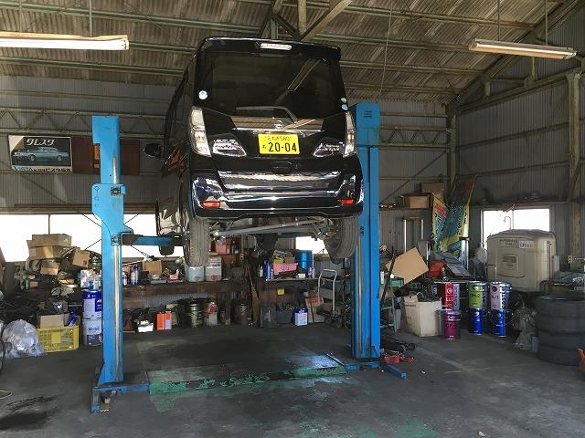 アットホームな整備工場です。お気軽にご来店下さい。