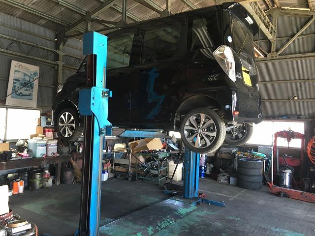 お車のパーツ取り付け大歓迎です。まずはご相談下さい。