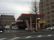認証工場併設のガソリンスタンドです。中古車の販売もお任せ下さい！