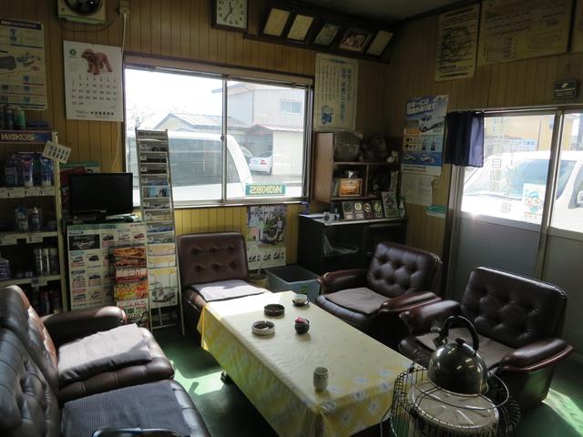 有限会社　佐藤自動車サービス工場4