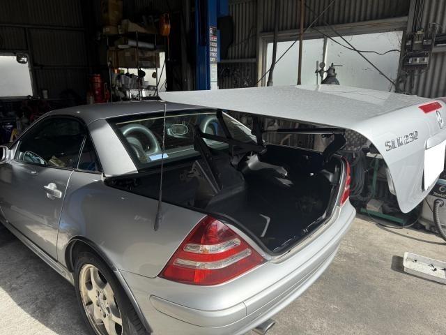 メルセデス・ベンツ　R170ＳＬＫ　バリオルーフ修理