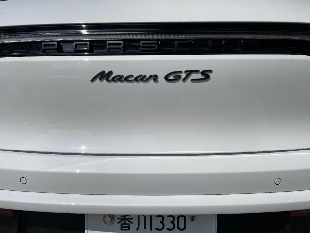 輸入車 ポルシェ マカンGTS バックドア バンパー ヘコミ キズ 修理 交換 鈑金 塗装 事故 保険 高松 丸亀 坂出 善通寺 三豊 まんのう 香川 ポルシェ キズ・へこみ直し