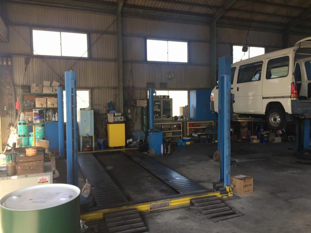 シバサキ自動車販売4