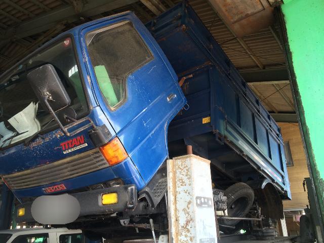 タイタン 2 トンダンプ 車検
