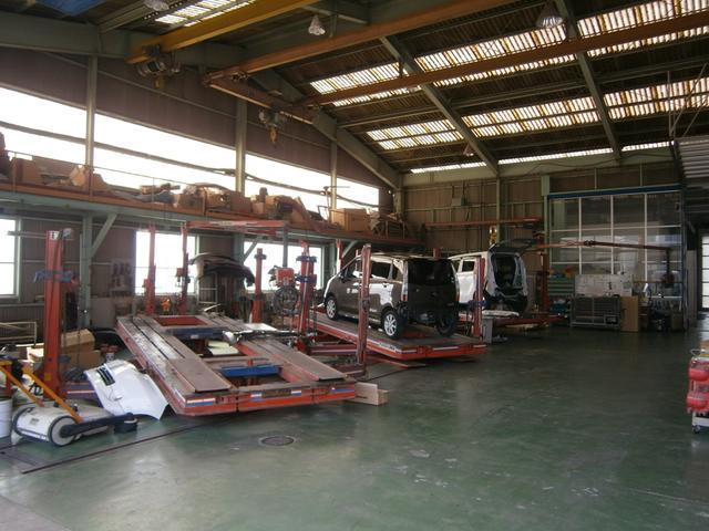 田中自動車株式会社 本社ショールーム(2枚目)