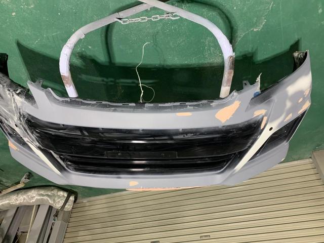 ヴェルファイア　エアロ取付　修理　加工　ＦＲＰ　Ｆバンパー
福島市　二本松市　川俣町　傷　車　板金　塗装　