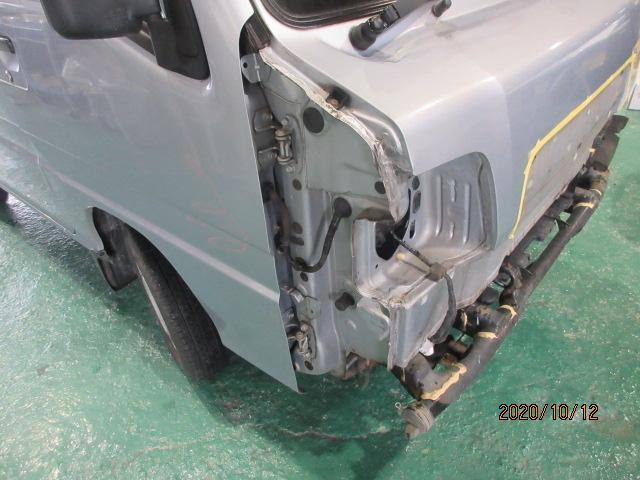 スバル　サンバーバン　鈑金塗装　修理
福島市　自動車　修理　フェンダー　バンパー　ライト　ドア　