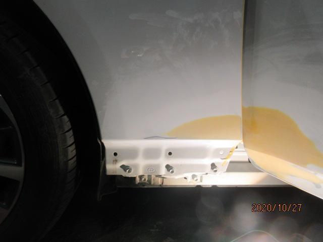 トヨタ　クラウンハイブリット　AZSH21　ドア　フェンダー　サイドステップ
福島市　板金塗装　鈑金塗装　キズ凹み　傷へこみ　自動車　修理　パールホワイト


